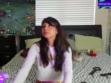 webcam girl violetttflowers image #4062357