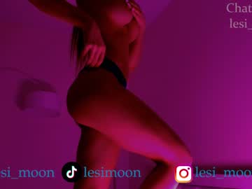 webcam girl lesi_moon image #6309542