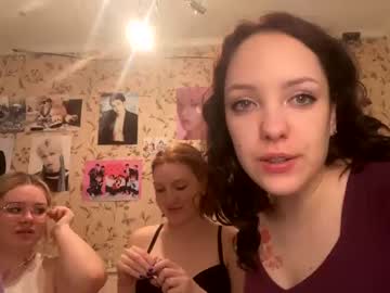 webcam couple greedbiiitchs image #4321266