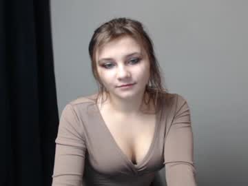 webcam girl relax_nina image #653462