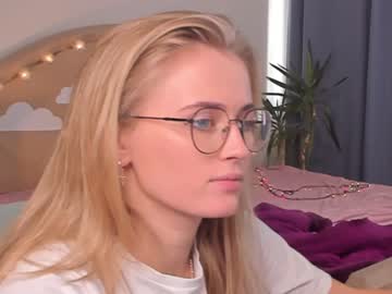 webcam girl linellali image #2621358