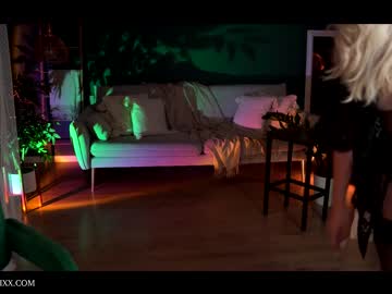 webcam girl provocatrixx image #2911703