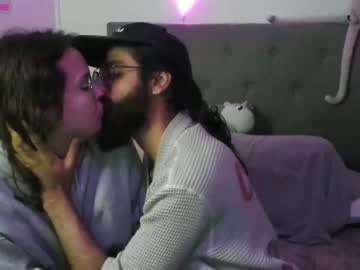 webcam couple snowy_emily image #2926000