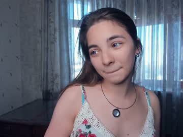 webcam girl shy_media image #4518916