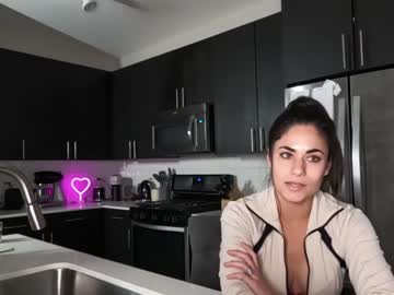 webcam couple ari_lovexo image #5718098