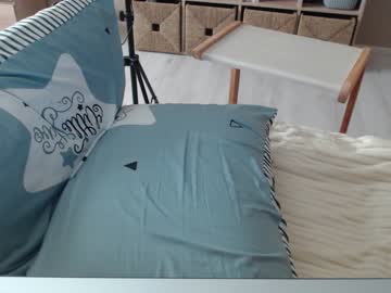 webcam girl juicy_peach88 image #2542377