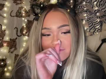 webcam girl ari_02 image #5196572