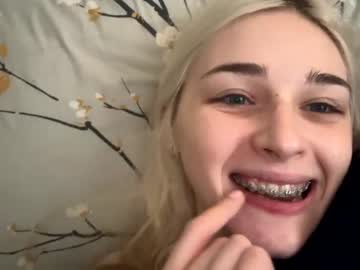 webcam girl kikig535 image #5667288