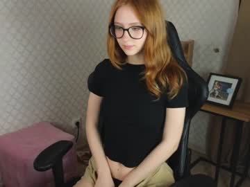 webcam girl plastic_beach image #5629692