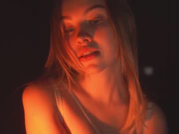 webcam girl bibi_it_is image #5111290