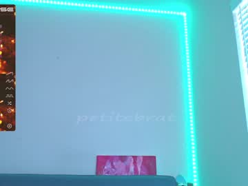 webcam girl petitebrat image #3081148