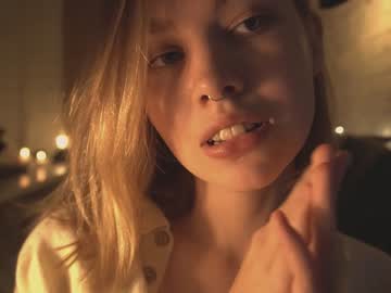 webcam girl bibi_it_is image #2236102