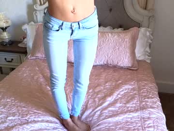 webcam girl littlegreekflower image #6475323