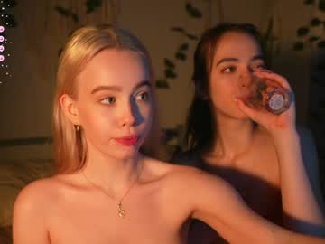 webcam couple mother__of__dragons image #5698350