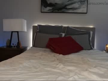 webcam couple ari_lovexo image #1575382