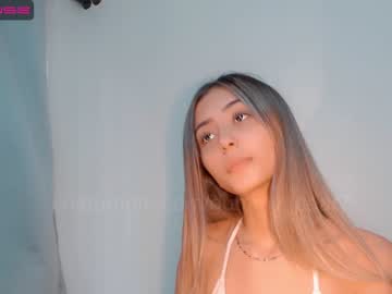 webcam girl gummy_bear7 image #1244005