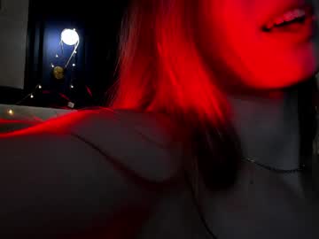 webcam girl milablush image #5221531
