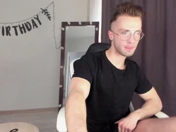 webcam couple dominant_family image #1356782