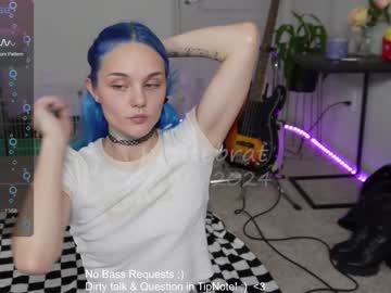 webcam girl petitebrat image #6745619