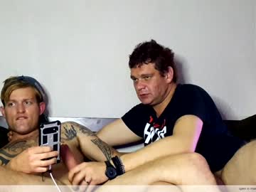webcam couple blueishred2 image #2572095