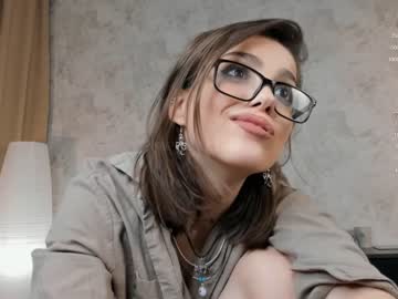 webcam girl emiliacourtney image #5604609