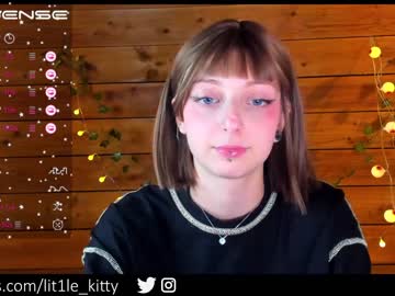 webcam girl lit1le_kitty_ image #2976342