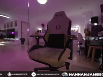 webcam girl hannahjames710 image #3133895