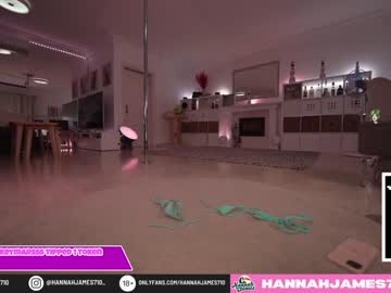 webcam girl hannahjames710 image #2838768