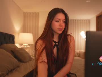 webcam girl emma_lu1 image #2823964