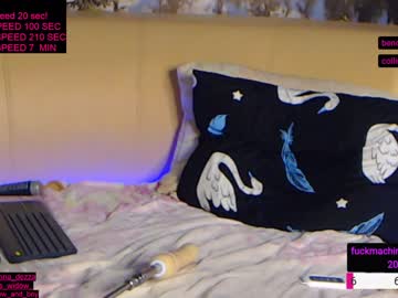 webcam girl white_widow_ image #1196920