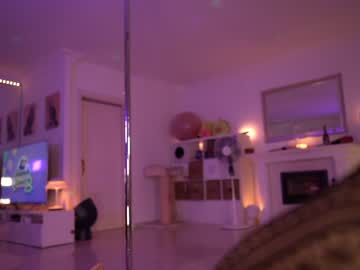 webcam girl hannahjames710 image #4463141