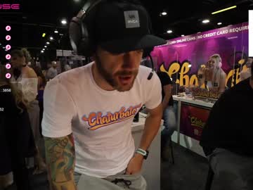 webcam man bradbronton image #1682772