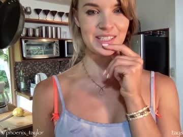 webcam girl phoenix_taylor image #1710002