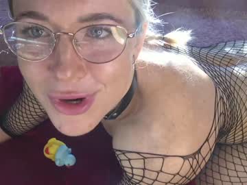 webcam girl xtina__ image #602663
