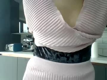 webcam girl eatmypie69 image #5636440