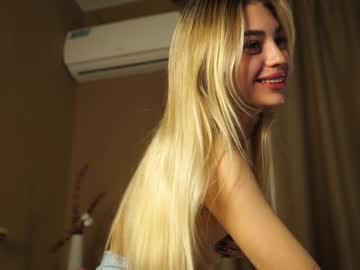 webcam girl cuteelsa_ image #5327030