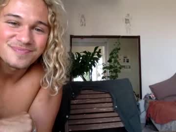 webcam man coconanacam image #5112021