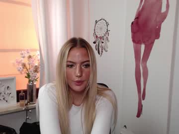 webcam girl shy_zorii image #1449477