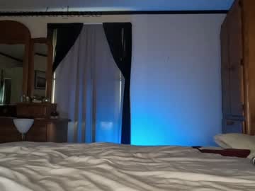 webcam couple ari_lovexo image #4614109