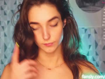 webcam girl angels_kiss image #2323158