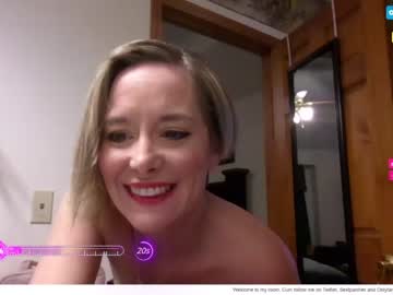 webcam girl champagnefun image #6205030