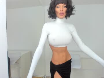 webcam girl ingridblondy94 image #3258403