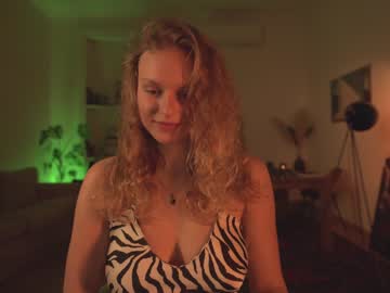 webcam girl thelawofattraction image #447955