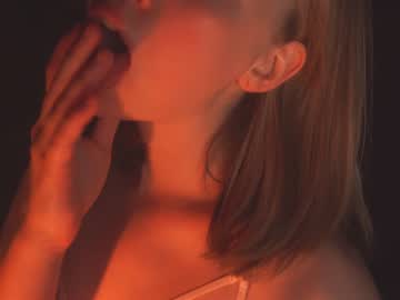 webcam girl bibi_it_is image #6124952