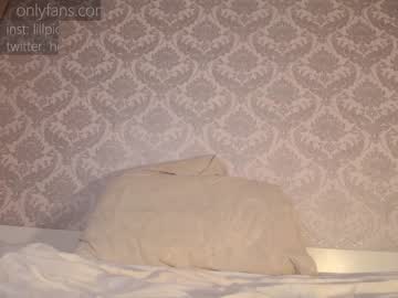 webcam girl lillpio image #984774