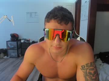 webcam man cowsgomoo101 image #2027883