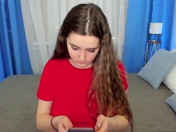 webcam girl emmika_ image #3982561