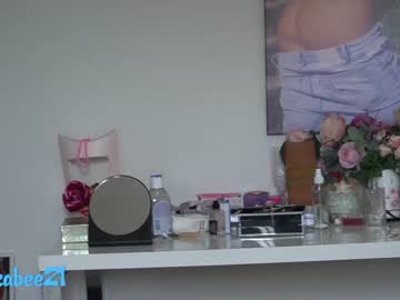 webcam girl erikabee image #2570477