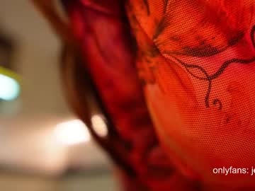 webcam girl therealbonnieclydex image #4061646