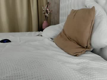 webcam girl tia__moon image #23741